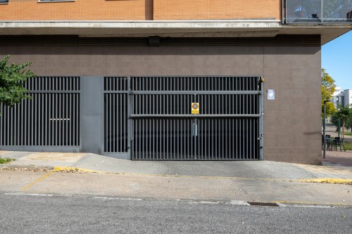 Garajes Edificio Galileo - Galería de imágenes